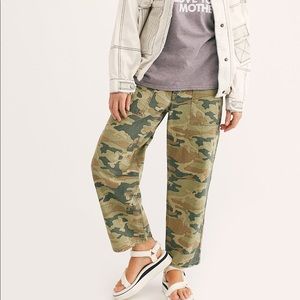 Free People Remy Cargo Pant Camo Printed Sz 28 NWT